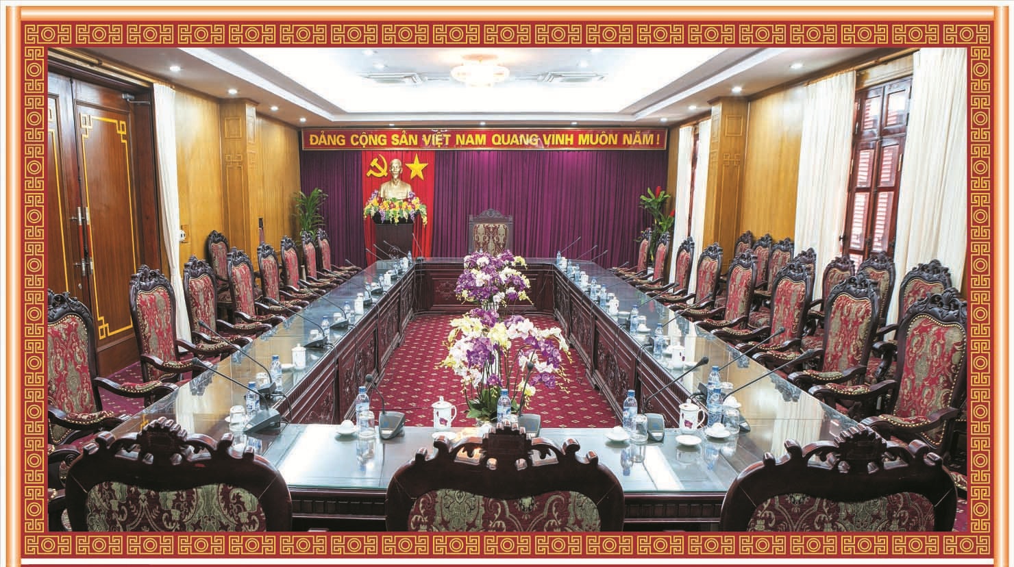 Mẫu nội thất phòng làm việc - phòng họp