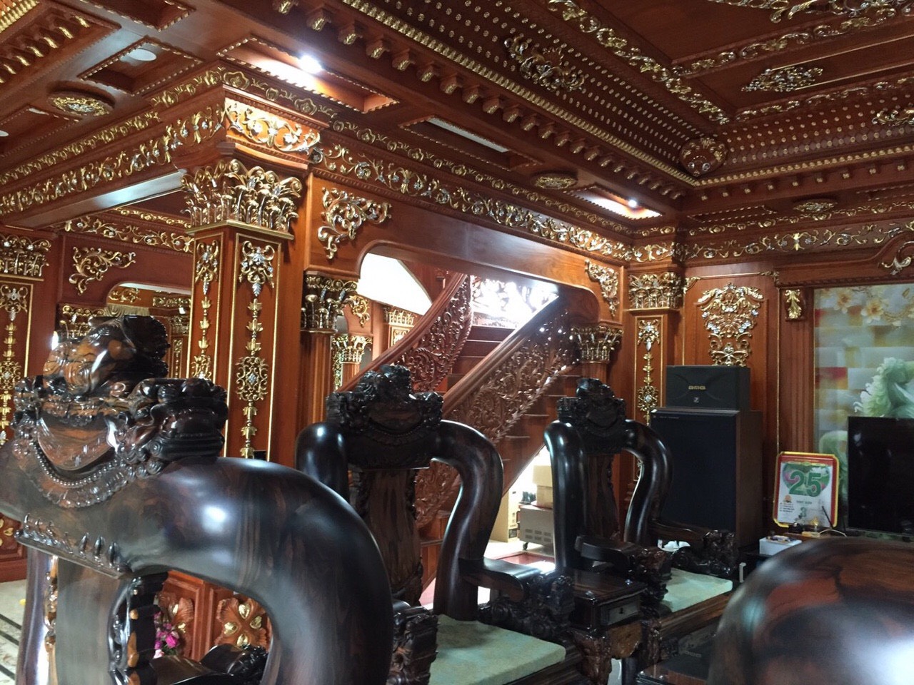 BỘ GHẾ QUỐC NGHỆ MUN LÀO TAY 20