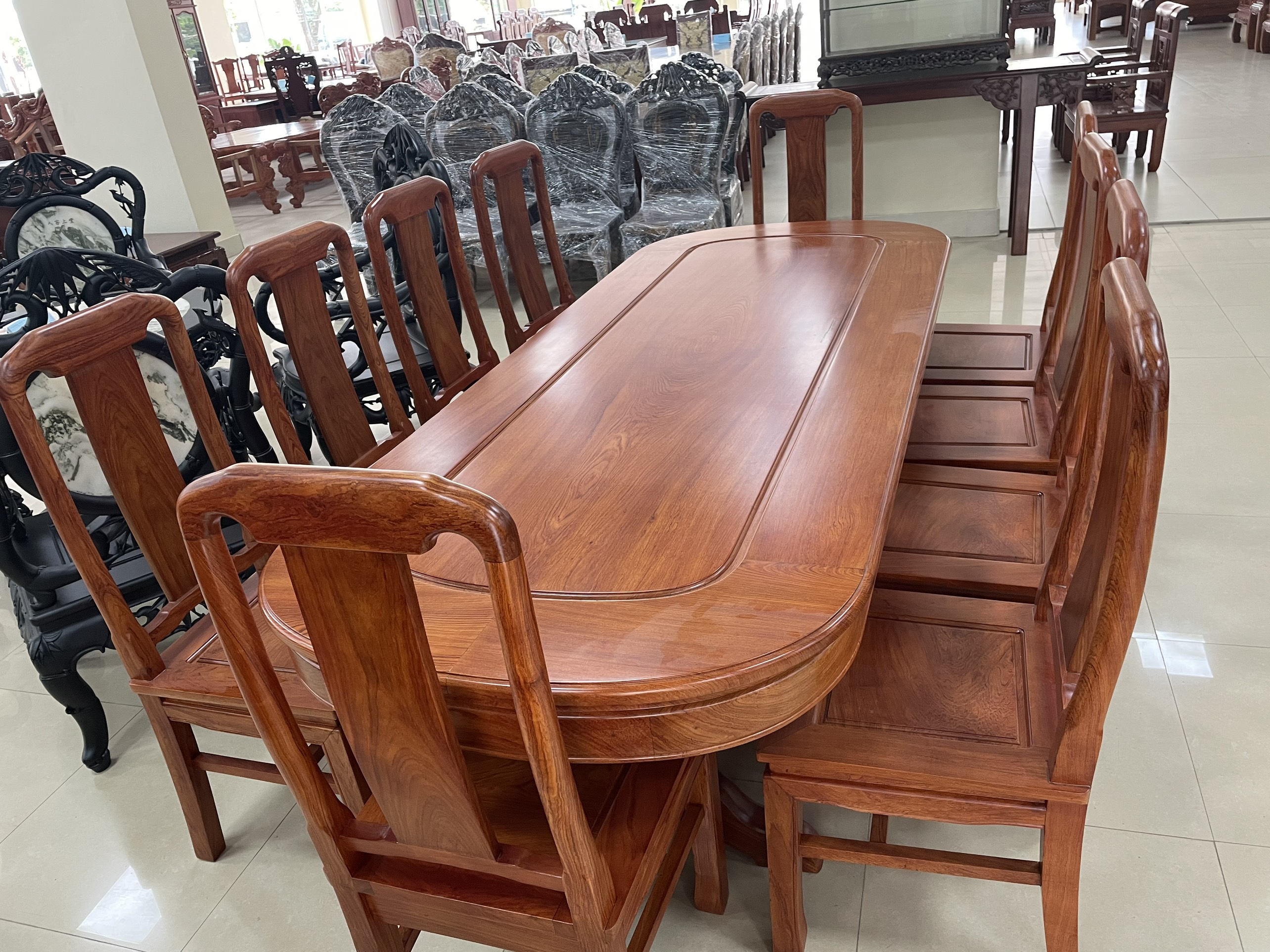 BỘ BÀN ĂN ELIP GÕ HƯƠNG ĐÁ