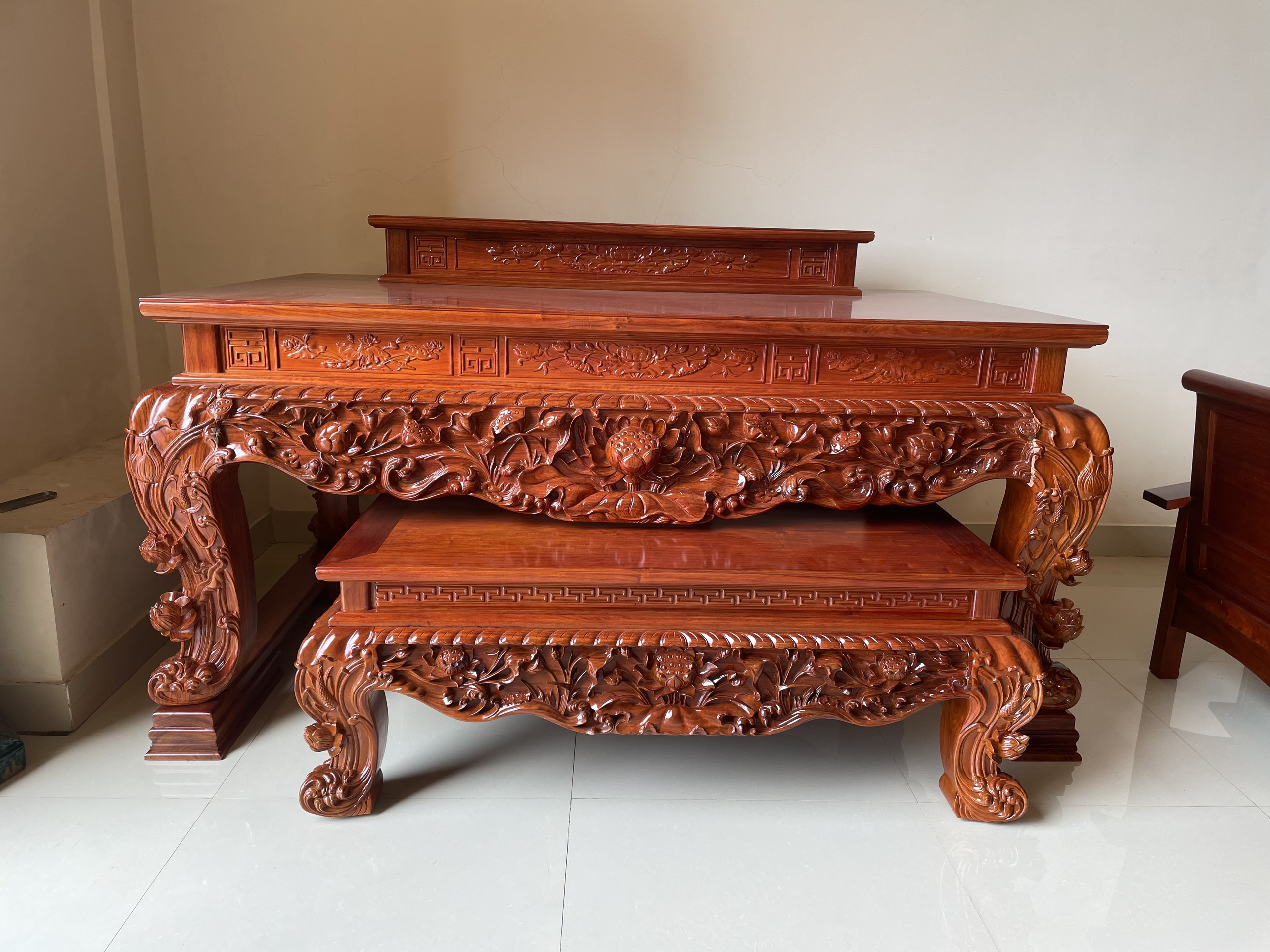 BÀN THỜ SEN GỖ HƯƠNG VÂN