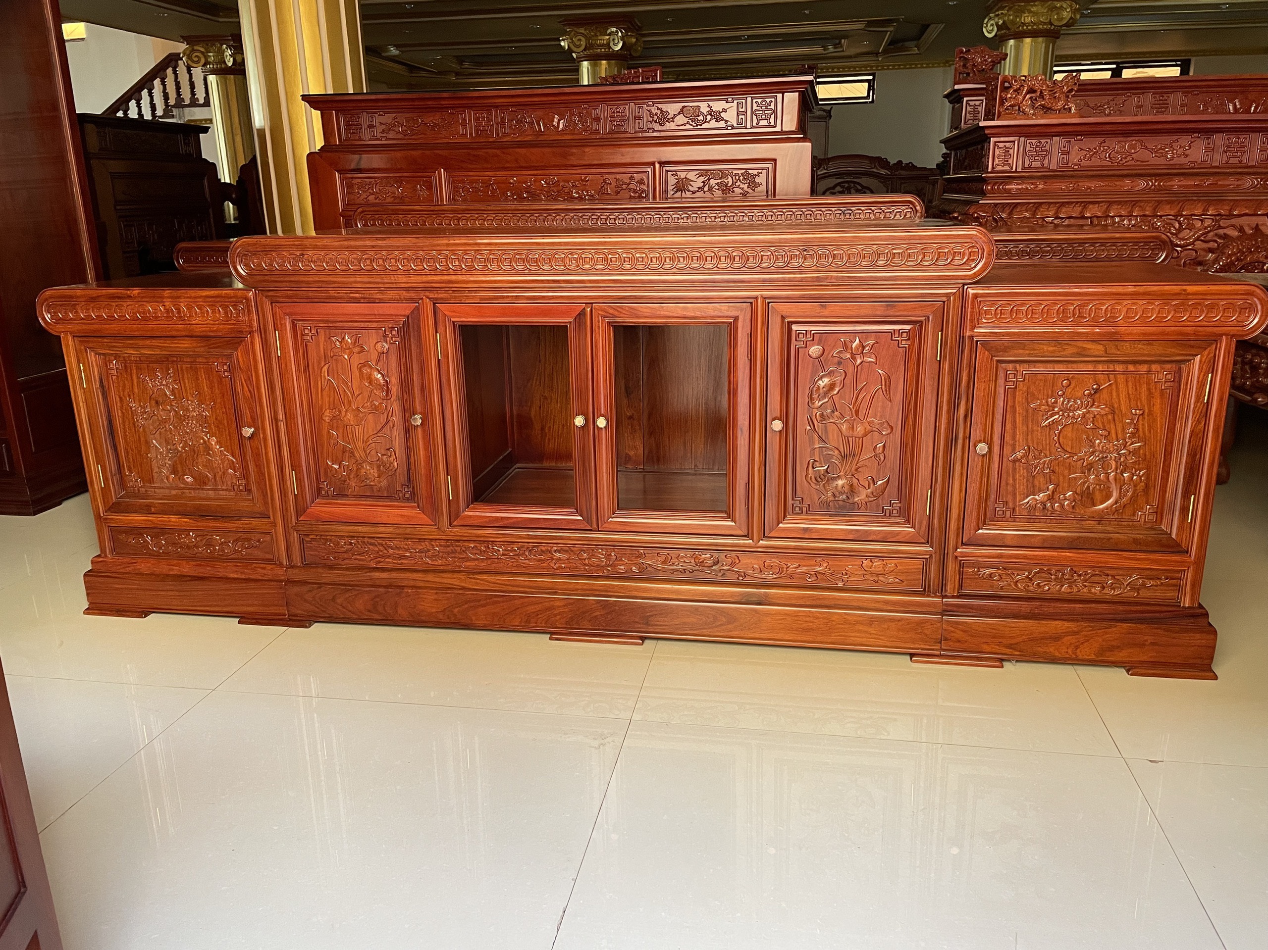 KỆ 3 CỤC GỖ HƯƠNG