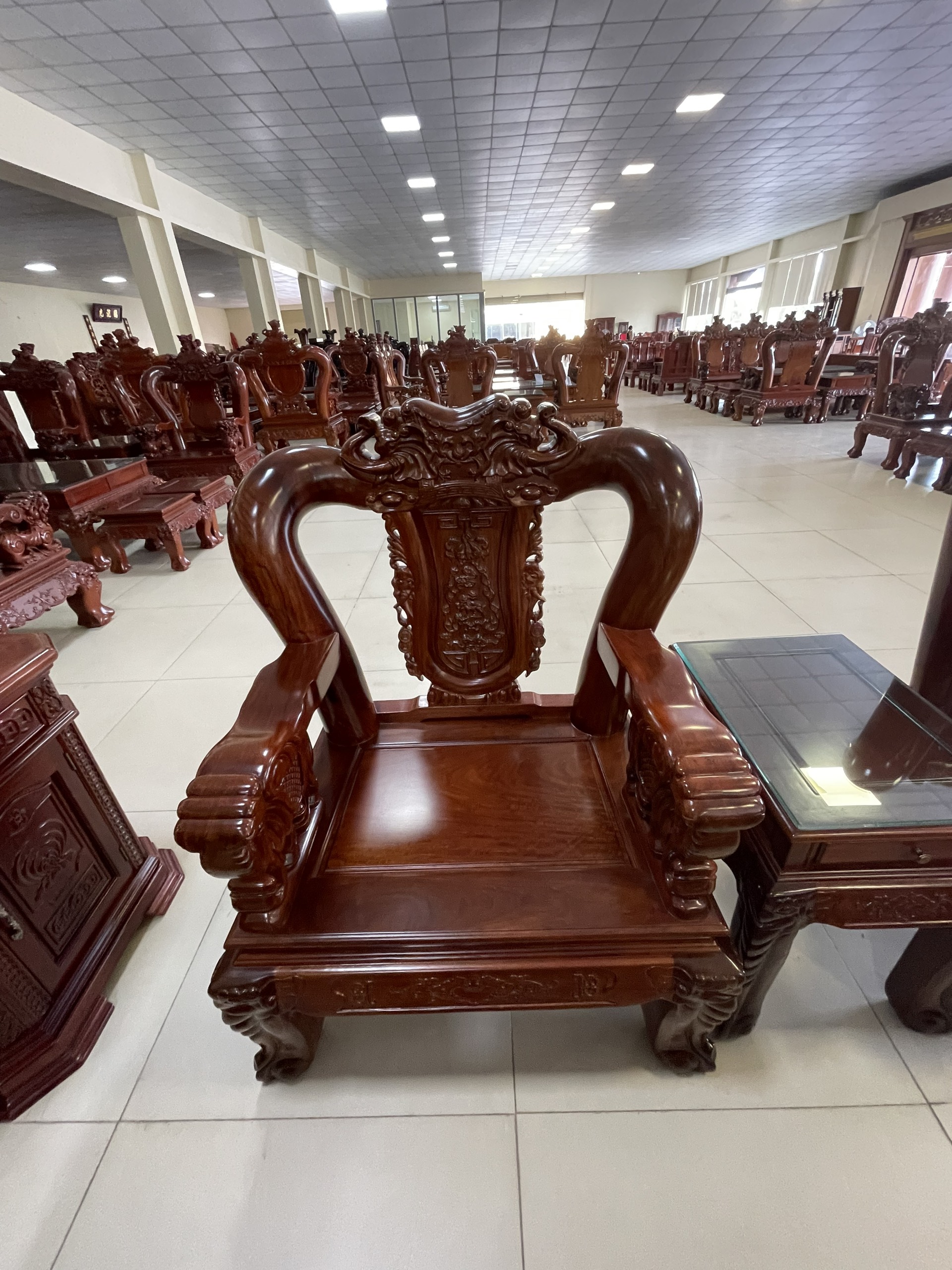QUỐC VOI TAY 14 - 7 MÓN