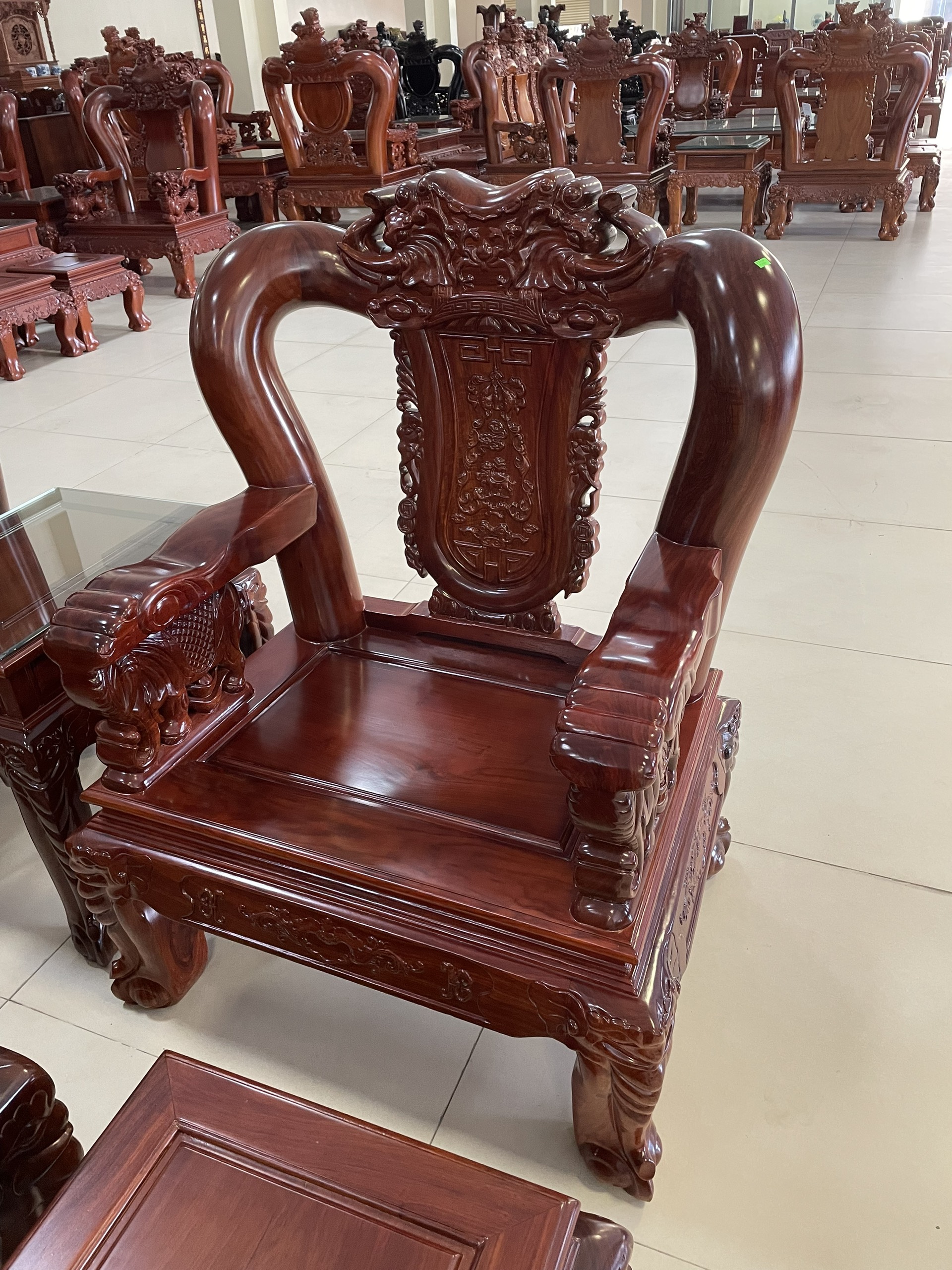 QUỐC VOI TAY 14 - 7 MÓN