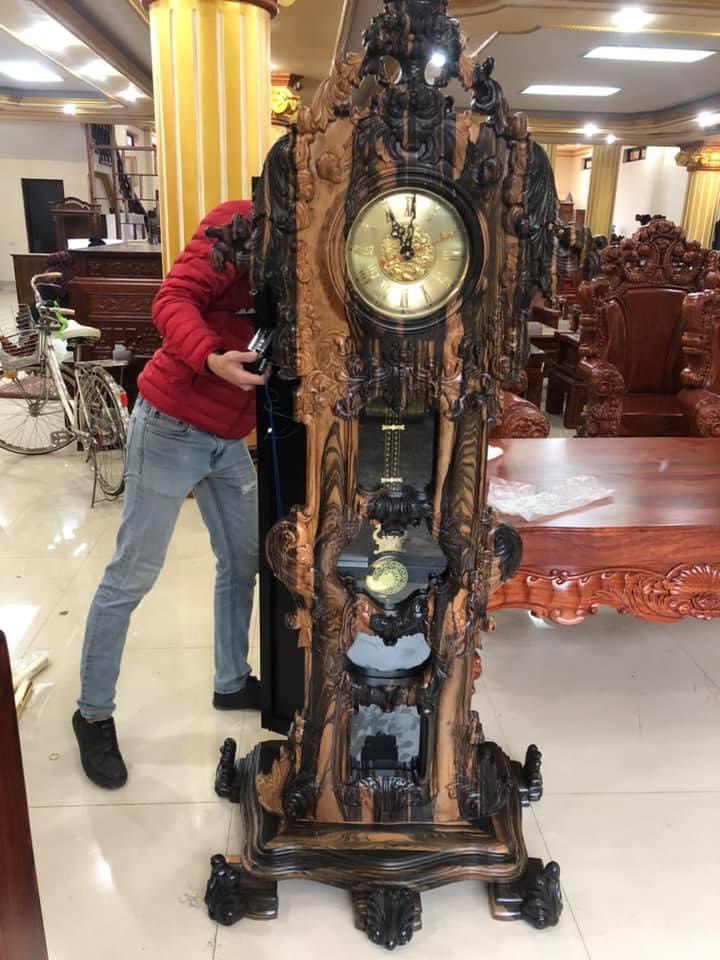 ĐỒNG HỒ LÁ TÂY GỖ MUN LÀO