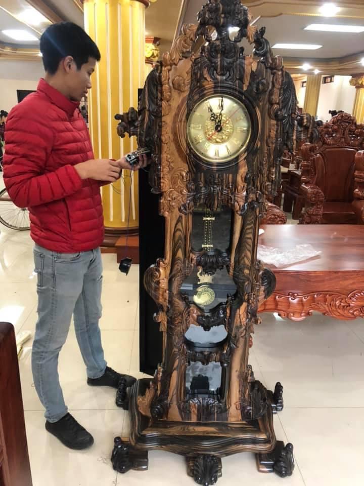 ĐỒNG HỒ LÁ TÂY GỖ MUN LÀO