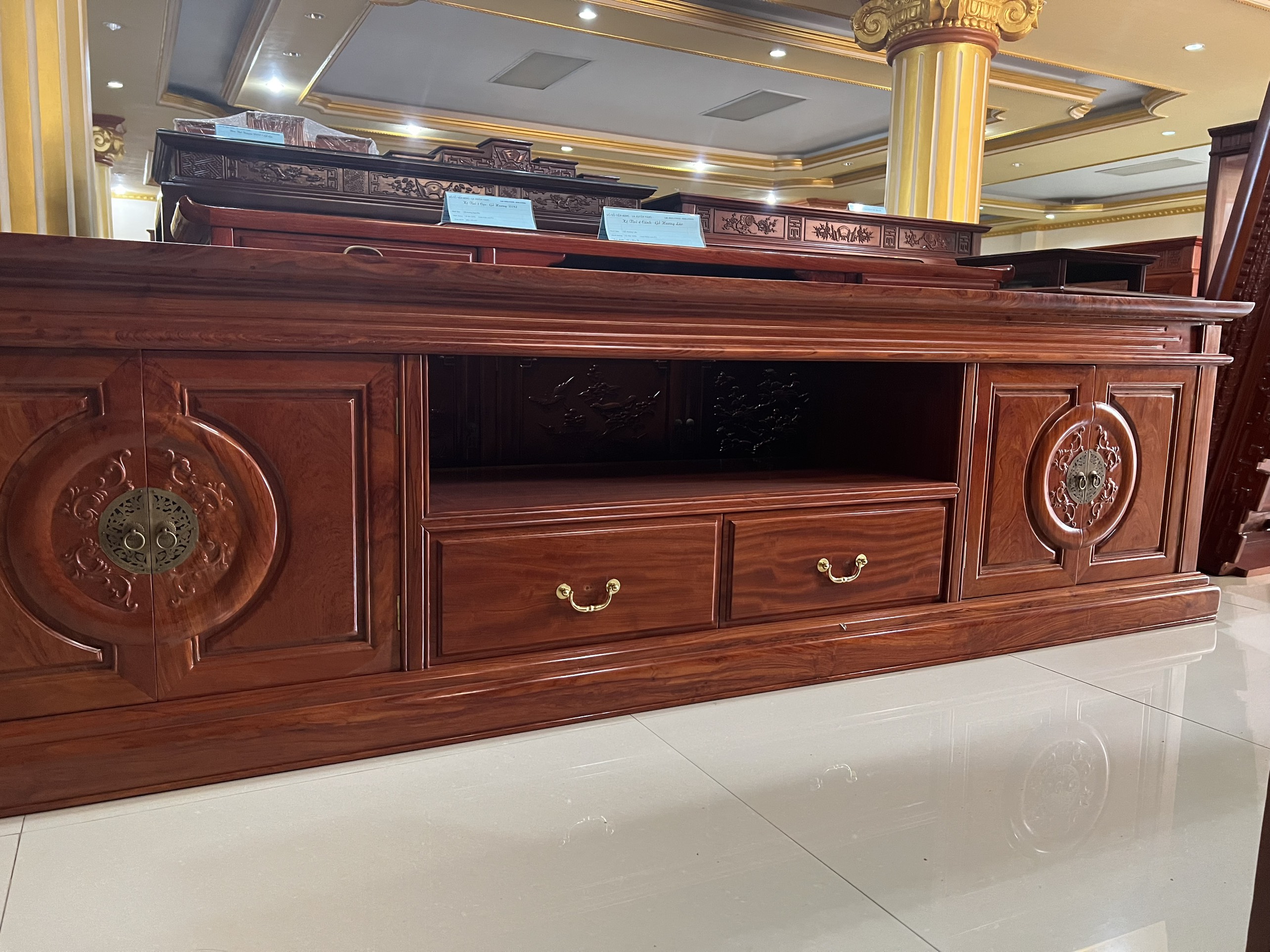 KỆ TIVI HƯƠNG ĐÁ