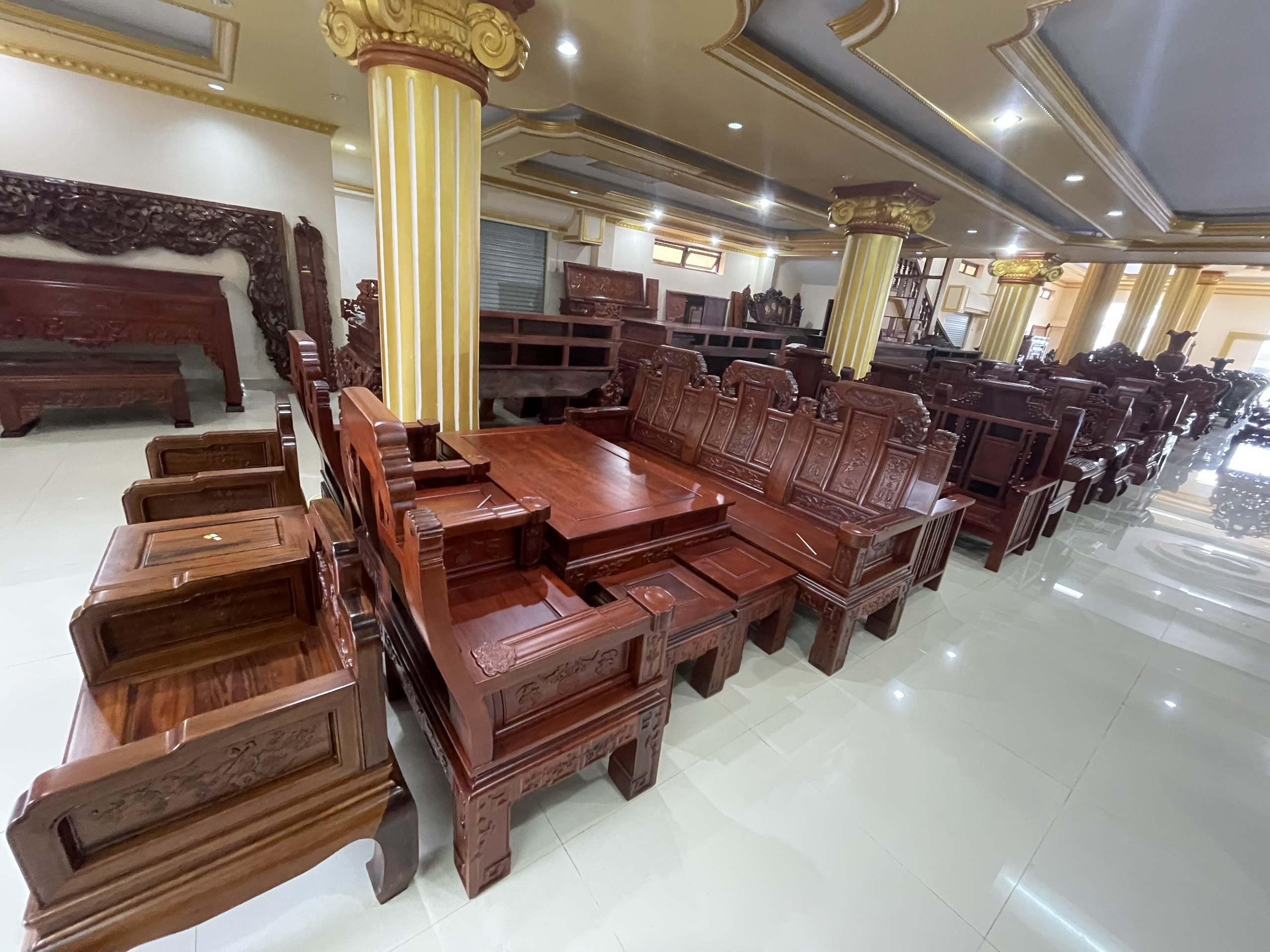 LONG MÃ HƯƠNG