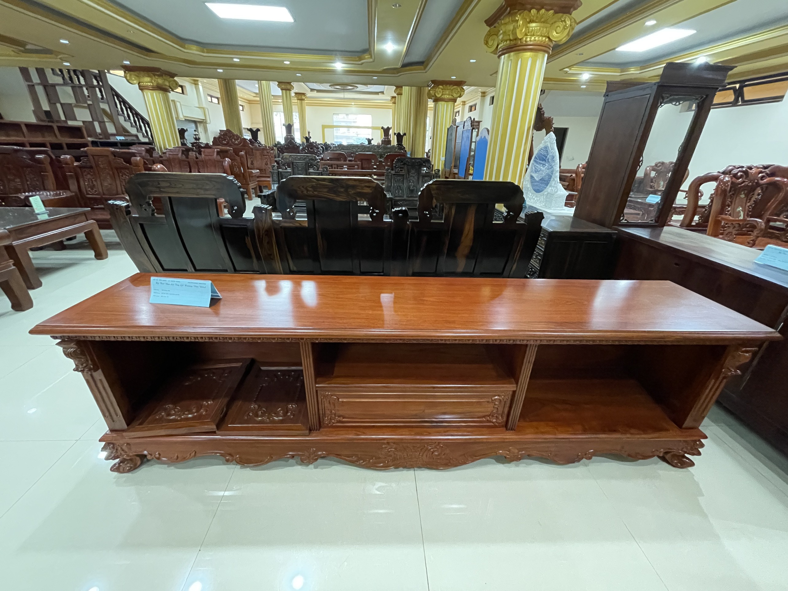 KỆ LÁ TÂY GỖ GÕ
