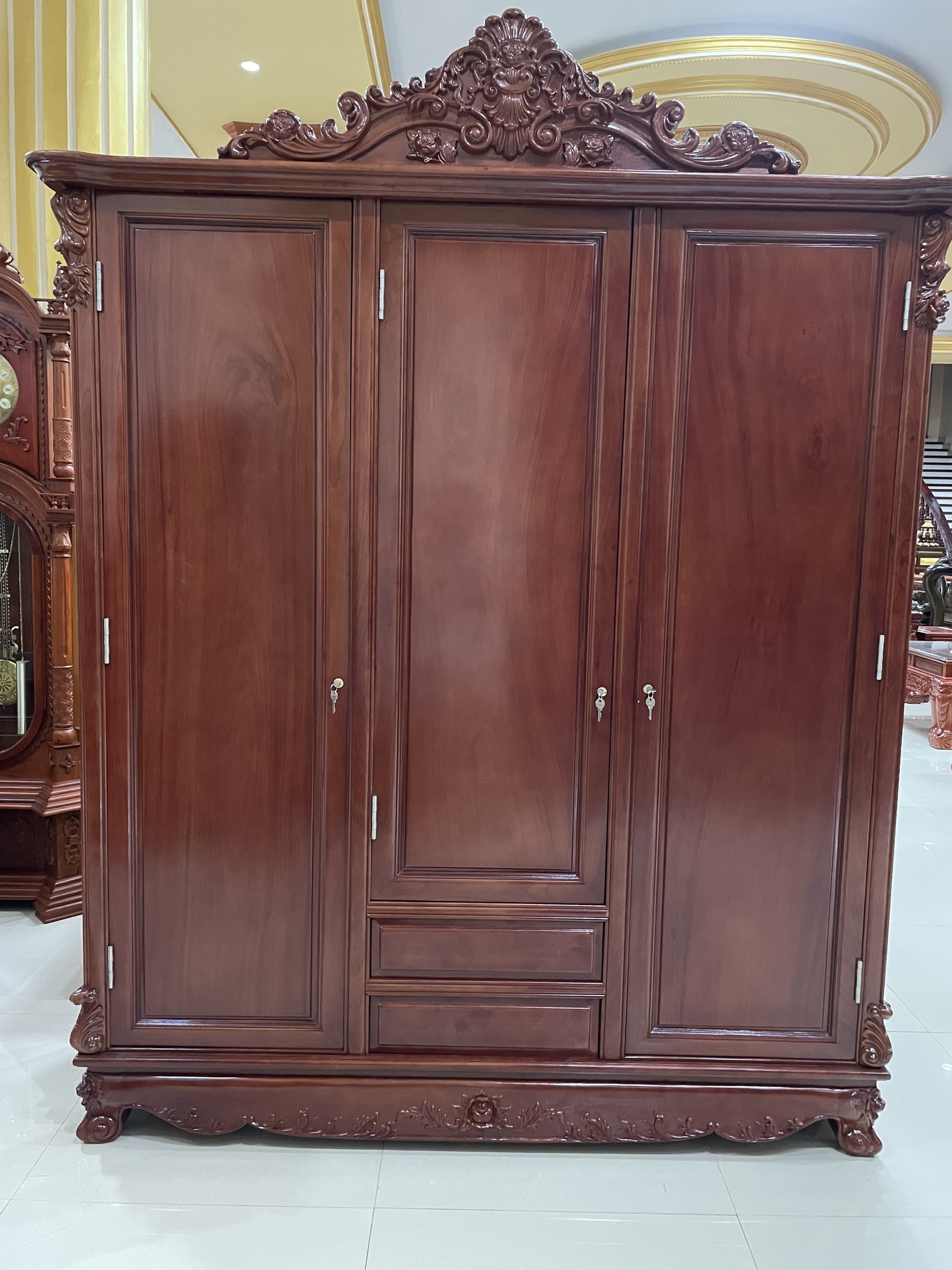 TỦ QUẦN ÁO GỖ GỤ - 3 CÁNH
