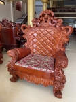 HOÀNG GIA LÁ TAY GỖ HƯƠNG VÁCH ĐỤC KIM CƯƠNG