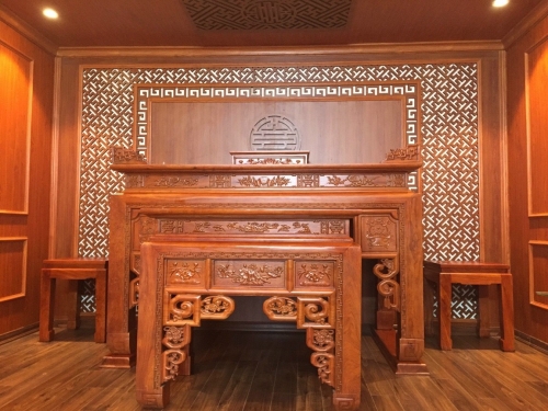 Bàn Thờ Truyện Gỗ Hương  2m17 x 1m27