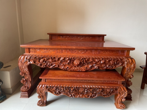 Bàn thờ sen gỗ Hương vân