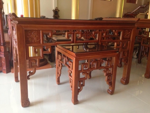 Bàn Thờ truyện móc gỗ Gụ