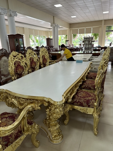 Bàn ăn gỗ Bích Châu Âu - Dát vàng