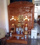 Bàn thờ thần tài kết hợp vách ngăn  Gỗ hương đá